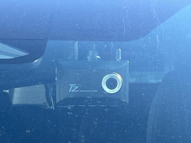 ヴェルファイアハイブリッド Ｚ　プレミア　純正１３型後席モニター　左右独立ムーンルーフ　純正１４型ナビ　全周囲カメラ　前席＆２列目シートエアコン　デジタルインナーミラー　電動リヤゲート　コーナーセンサー　ＢＳＭ　フルセグ　Ｂｌｕｅｔｏｏｔｈ（28枚目）