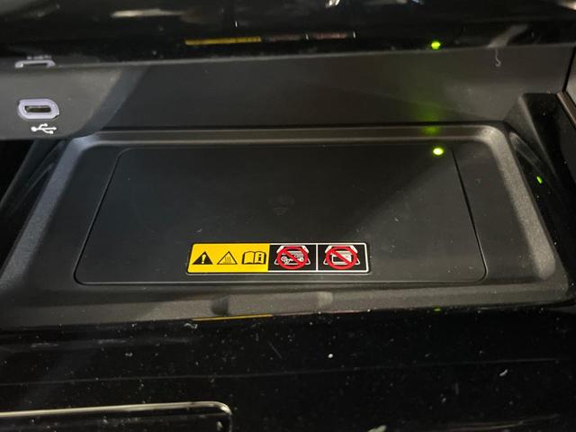 ヴェルファイアハイブリッド Ｚ　プレミア　純正１３型後席モニター　左右独立ムーンルーフ　純正１４型ナビ　全周囲カメラ　前席＆２列目シートエアコン　デジタルインナーミラー　電動リヤゲート　コーナーセンサー　ＢＳＭ　フルセグ　Ｂｌｕｅｔｏｏｔｈ（54枚目）