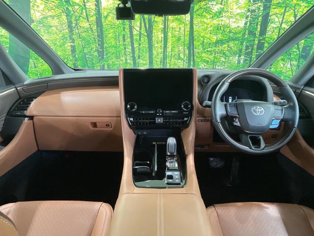 ヴェルファイアハイブリッド Ｚ　プレミア　純正１４型ナビ　後席モニター　左右独立ムーンルーフ　衝突軽減装置　茶革シート　両側電動ドア　全周囲カメラ　レーダークルーズ　電動リヤゲート　ＢＳＭ　デジタルインナーミラー　ＥＴＣ　禁煙車（2枚目）