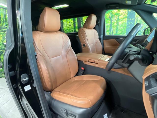 ヴェルファイアハイブリッド Ｚ　プレミア　純正１４型ナビ　後席モニター　左右独立ムーンルーフ　衝突軽減装置　茶革シート　両側電動ドア　全周囲カメラ　レーダークルーズ　電動リヤゲート　ＢＳＭ　デジタルインナーミラー　ＥＴＣ　禁煙車（8枚目）