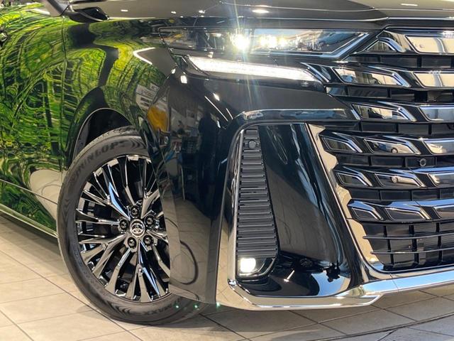 ヴェルファイアハイブリッド Ｚ　プレミア　純正１４型ナビ　後席モニター　左右独立ムーンルーフ　衝突軽減装置　茶革シート　両側電動ドア　全周囲カメラ　レーダークルーズ　電動リヤゲート　ＢＳＭ　デジタルインナーミラー　ＥＴＣ　禁煙車（13枚目）