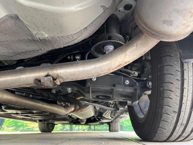 ヴェルファイアハイブリッド Ｚ　プレミア　純正１４型ナビ　後席モニター　左右独立ムーンルーフ　衝突軽減装置　茶革シート　両側電動ドア　全周囲カメラ　レーダークルーズ　電動リヤゲート　ＢＳＭ　デジタルインナーミラー　ＥＴＣ　禁煙車（20枚目）