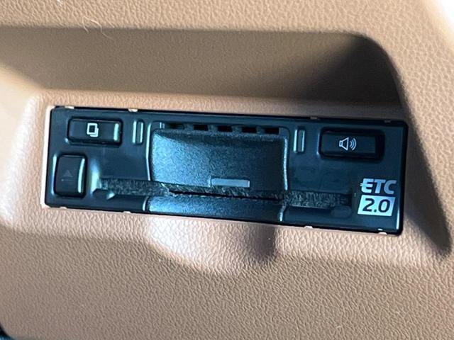 ヴェルファイアハイブリッド Ｚ　プレミア　純正１４型ナビ　後席モニター　左右独立ムーンルーフ　衝突軽減装置　茶革シート　両側電動ドア　全周囲カメラ　レーダークルーズ　電動リヤゲート　ＢＳＭ　デジタルインナーミラー　ＥＴＣ　禁煙車（38枚目）