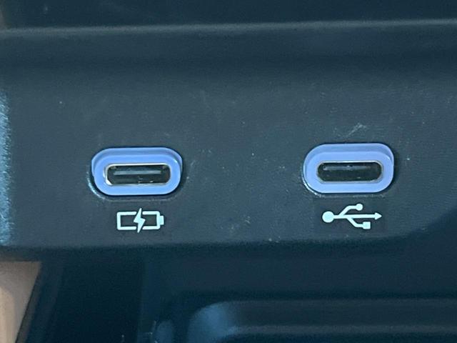 ヴェルファイアハイブリッド Ｚ　プレミア　純正１４型ナビ　後席モニター　左右独立ムーンルーフ　衝突軽減装置　茶革シート　両側電動ドア　全周囲カメラ　レーダークルーズ　電動リヤゲート　ＢＳＭ　デジタルインナーミラー　ＥＴＣ　禁煙車（43枚目）