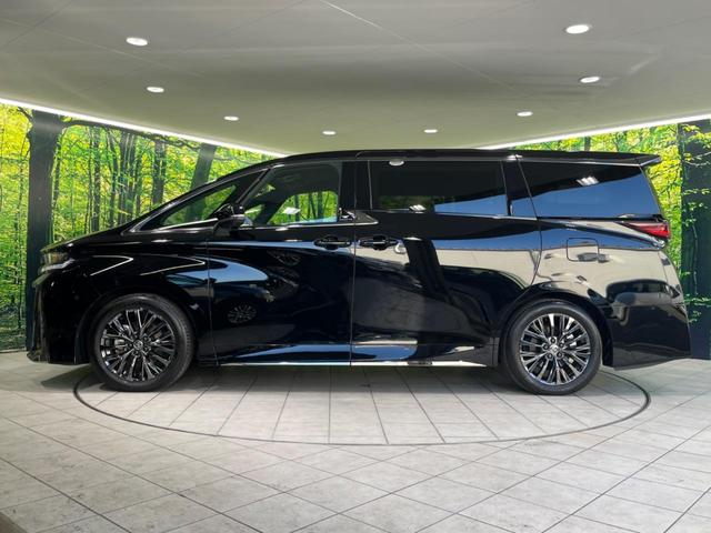 ヴェルファイアハイブリッド Ｚ　プレミア　純正１４型ナビ　後席モニター　左右独立ムーンルーフ　衝突軽減装置　茶革シート　両側電動ドア　全周囲カメラ　レーダークルーズ　電動リヤゲート　ＢＳＭ　デジタルインナーミラー　ＥＴＣ　禁煙車（66枚目）