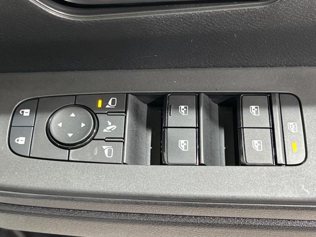 セレナ ｅ－パワー　ルキシオン　フリップダウンモニター　純正１２型ナビ　全周囲カメラ　シートヒーター　ステアリングヒーター　ハンズフリー機能付き両側電動スライドドア　プロパイロット　ＥＴＣ　Ｂｌｕｅｔｏｏｔｈ　ドラレコ　ＬＥＤヘッド（52枚目）