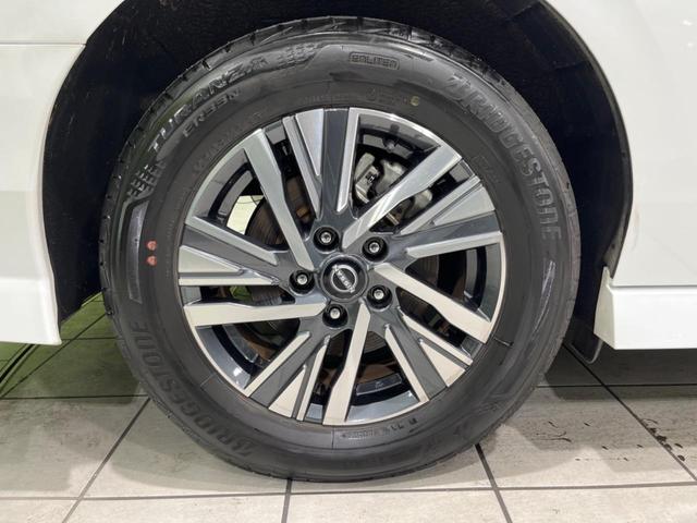 セレナ ｅ－パワー　ルキシオン　フリップダウンモニター　純正１２型ナビ　全周囲カメラ　シートヒーター　ステアリングヒーター　ハンズフリー機能付き両側電動スライドドア　プロパイロット　ＥＴＣ　Ｂｌｕｅｔｏｏｔｈ　ドラレコ　ＬＥＤヘッド（69枚目）