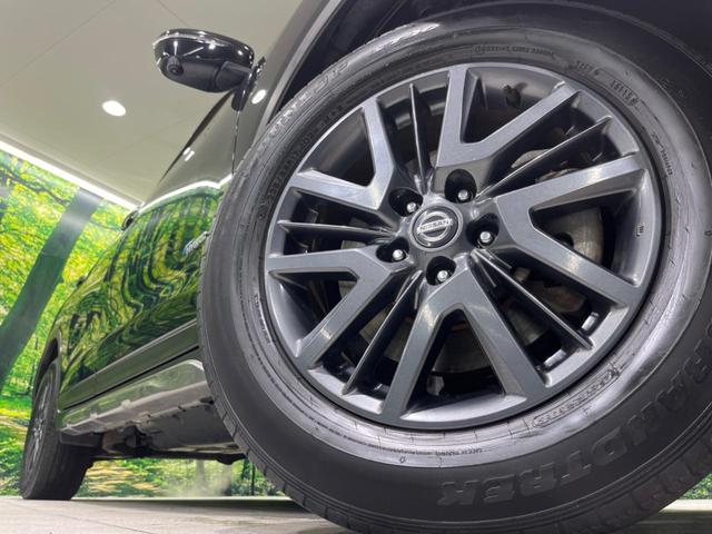 エクストレイル ２０Ｘ　ＨＶブラクＸトリマＸエマジェンシーブレーキＰ　４ＷＤ　純正ナビ　全周囲カメラ　シートヒーター　電動リヤゲート　Ｂｌｕｅｔｏｏｔｈ　ＥＴＣ　衝突被害軽減システム　クルコン　ＬＥＤヘッドライト　クリアランスソナー　ＣＤ／ＤＶＤ再生　フルセグ　禁煙車（13枚目）