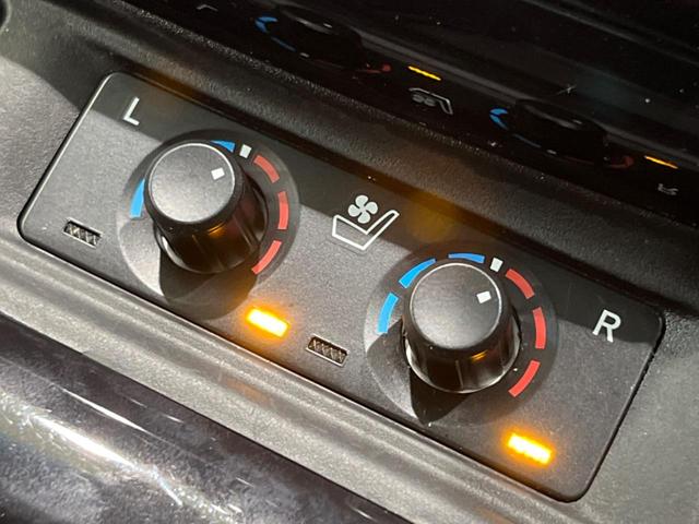 アルファード ２．５Ｓ　Ｃパッケージ　サンルーフ　モデリスタエアロ　後席モニター　純正１０型ナビ　衝突軽減装置　両側電動ドア　デジタルインナーミラー　電動リヤゲート　レーダークルーズ　バックカメラ　ＥＴＣ２．０　シートヒーター　禁煙車（39枚目）