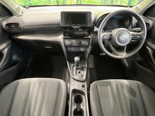 ヤリスクロス X SDナビ バックカメラ 衝突被害軽減システム レーダークルーズ 禁煙車 ドラレコ ETC コーナーセンサー スマートキー オートハイビーム 車線逸脱警報 オートライト Bluetooth フルセグ(2枚目)