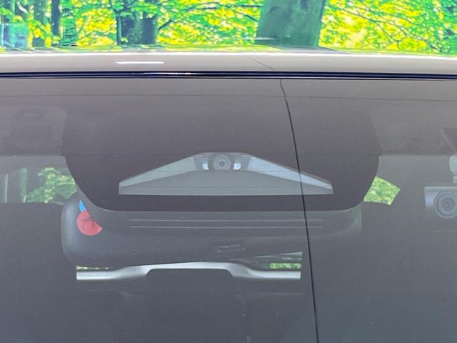 ヤリスクロス X SDナビ バックカメラ 衝突被害軽減システム レーダークルーズ 禁煙車 ドラレコ ETC コーナーセンサー スマートキー オートハイビーム 車線逸脱警報 オートライト Bluetooth フルセグ(33枚目)