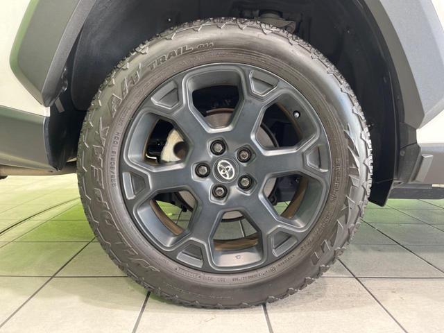 RAV4 アドベンチャー オフロードパッケージ 純正9型ディスプレイオーディオ 全周囲カメラ シートベンチレーション ブラインドスポットモニター ETC ドラレコ デジタルインナーミラー ステアリングヒーター 禁煙車 衝突被害軽減装置(70枚目)
