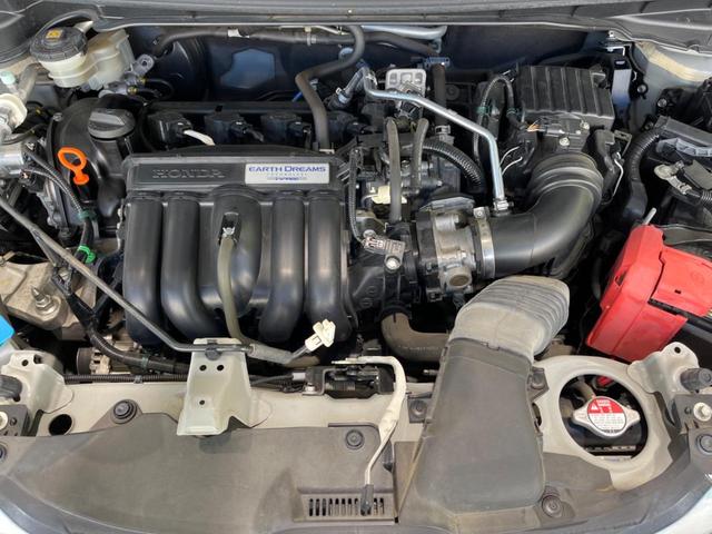 フィット 13G・Lパッケージ アルパイン8型ナビ バックカメラ Bluetooth ETC スマートキー&プッシュスタート アイドリングストップ オートマチックハイビーム オートライト LEDヘッドライト 禁煙車 衝突被害軽減装置(18枚目)