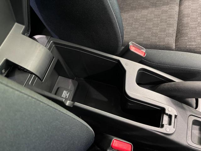 フィット 13G・Lパッケージ アルパイン8型ナビ バックカメラ Bluetooth ETC スマートキー&プッシュスタート アイドリングストップ オートマチックハイビーム オートライト LEDヘッドライト 禁煙車 衝突被害軽減装置(51枚目)