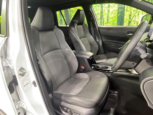 カローラクロス ハイブリッド Z パノラマルーフ 純正10型ナビ 衝突軽減装置 全周囲カメラ レーダークルーズ 電動リヤゲート シートヒーター オートエアコン BSM 純正18インチAW ETC2.0 パワーシート 禁煙車(8枚目)