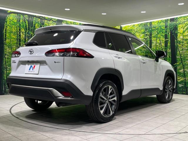 カローラクロス ハイブリッド Z パノラマルーフ 純正10型ナビ 衝突軽減装置 全周囲カメラ レーダークルーズ 電動リヤゲート シートヒーター オートエアコン BSM 純正18インチAW ETC2.0 パワーシート 禁煙車(17枚目)