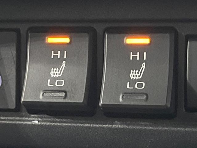 カローラクロス ハイブリッド Z パノラマルーフ 純正10型ナビ 衝突軽減装置 全周囲カメラ レーダークルーズ 電動リヤゲート シートヒーター オートエアコン BSM 純正18インチAW ETC2.0 パワーシート 禁煙車(42枚目)