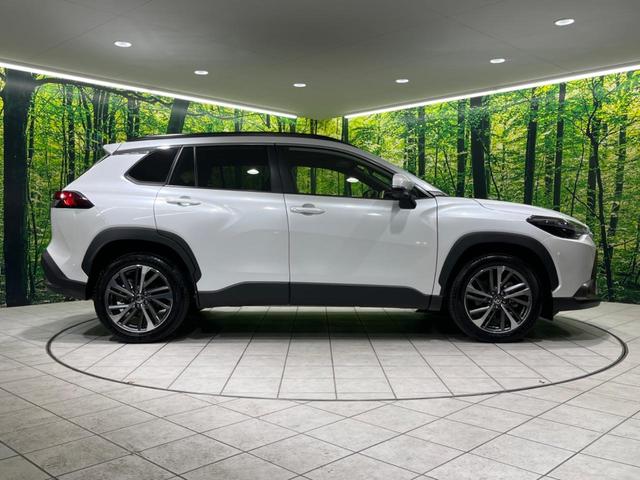 カローラクロス ハイブリッド Z パノラマルーフ 純正10型ナビ 衝突軽減装置 全周囲カメラ レーダークルーズ 電動リヤゲート シートヒーター オートエアコン BSM 純正18インチAW ETC2.0 パワーシート 禁煙車(56枚目)