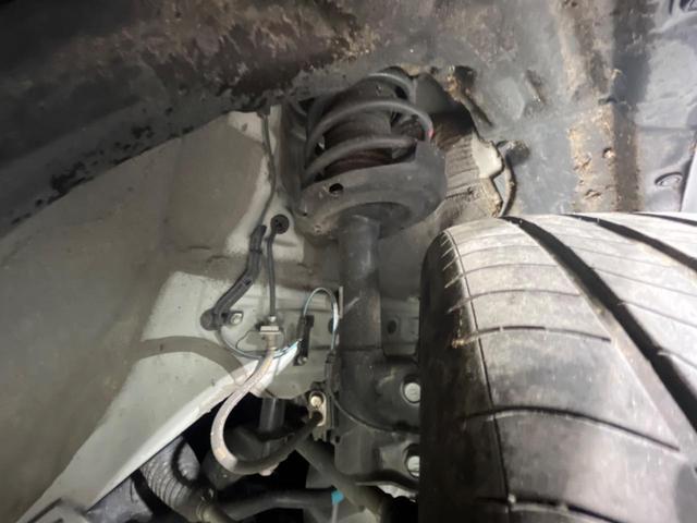 カローラクロス ハイブリッド Z パノラマルーフ 純正10型ナビ 衝突軽減装置 全周囲カメラ レーダークルーズ 電動リヤゲート シートヒーター オートエアコン BSM 純正18インチAW ETC2.0 パワーシート 禁煙車(59枚目)