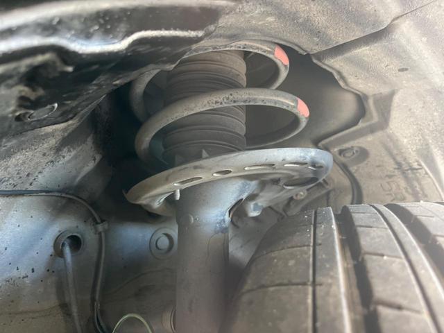 ハリアー プログレス メタル アンド レザーパッケージ 純正9型ナビ 衝突軽減装置 全周囲カメラ JBLサウンド 電動リヤゲート シートベンチレーション レーダークルーズ Bluetooth接続 純正18インチAW LEDヘッド&フォグ 禁煙車(59枚目)