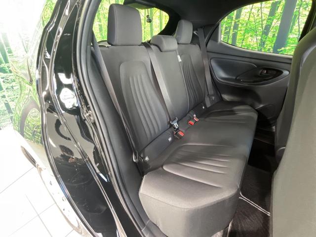 ヤリス X 純正8型ディスプレイオーディオ 衝突軽減装置 バックカメラ フルセグTV プッシュスタート&スマートキー ETC Bluetooth接続 オートハイビーム 純正14インチスチールホイール 禁煙車(9枚目)