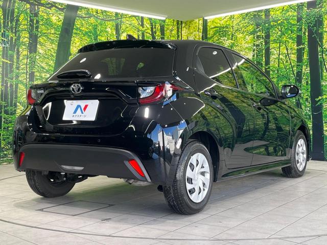 ヤリス X 純正8型ディスプレイオーディオ 衝突軽減装置 バックカメラ フルセグTV プッシュスタート&スマートキー ETC Bluetooth接続 オートハイビーム 純正14インチスチールホイール 禁煙車(17枚目)