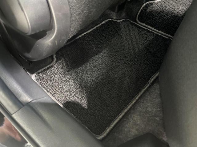 ヤリス X 純正8型ディスプレイオーディオ 衝突軽減装置 バックカメラ フルセグTV プッシュスタート&スマートキー ETC Bluetooth接続 オートハイビーム 純正14インチスチールホイール 禁煙車(48枚目)