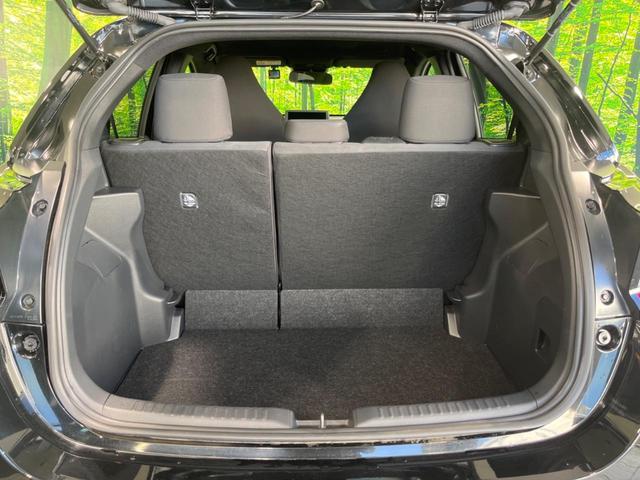 ヤリス X 純正8型ディスプレイオーディオ 衝突軽減装置 バックカメラ フルセグTV プッシュスタート&スマートキー ETC Bluetooth接続 オートハイビーム 純正14インチスチールホイール 禁煙車(50枚目)