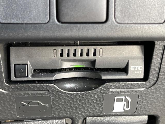 ルーミー Ｘ　純正ナビ　バックカメラ　電動スライドドア　ＥＴＣ　アイドリングストップ　オートライト　スマートキー＆プッシュスタート　横滑り防止システム　盗難防止システム　禁煙車　衝突被害軽減装置（7枚目）