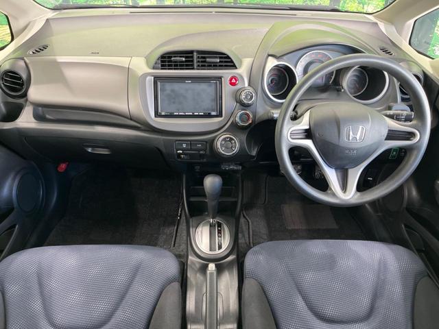 フィット Ｇ　ＳＤナビ　バックカメラ　ＥＴＣ　ドライブレコーダー　キーレスエントリー　純正１４インチスチールホイール　電動格納ドアミラー　シートリフター　パワーウィンドウ（2枚目）