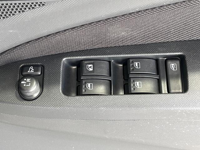 ムーヴ カスタム　Ｘリミテッド　純正ナビ　バックカメラ　ＬＥＤヘッド＆フォグ　オートライト　プッシュスタート＆スマートキー　オートエアコン　ＥＴＣ　アイドリングストップ　純正１４インチＡＷ　シートアンダーボックス　電動格納ミラー（31枚目）