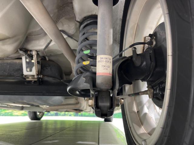 ステラ カスタムＲ　純正ナビ　スマートキー＆プッシュスタート　オートエアコン　アイドリングストップ　オートライト　ＨＩＤヘッドライト　純正１４インチＡＷ　禁煙車　ドアバイザー　電動格納ミラー　盗難防止システム（22枚目）