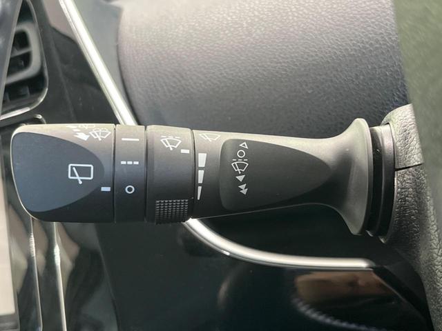 プリウス Sツーリングセレクション シートヒーター ディスプレイオーディオ Bluetooth ETC レーダークルーズ オートマチックハイビーム LEDヘッド&フォグ ドラレコ 衝突被害軽減システム クリアランスソナー バックカメラ(32枚目)