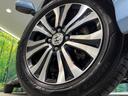 ハイブリッド・スマートセレクションクールエディション　禁煙車　純正ナビ　バックカメラ　クルーズコントロール　シートヒーター　ＨＩＤヘッド＆フォグ　オートライト　パドルシフト　ＥＴＣ　純正１５インチアルミホイール　スマートキー　横滑り防止装置（13枚目）