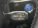 プリウス ＳセーフティプラスＩＩ　ＴＲＤフルエアロ　１０型ナビ　Ｂｌｕｅｔｏｏｔｈ　衝突被害軽減システム　レーダークルーズ　禁煙車　ＡＣ１００Ｖ電源　ブラインドスポットモニター　ＬＥＤヘッド／フォグ　オートハイビーム　車線逸脱警報（5枚目）