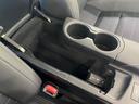 ＩＳ３００ｈ　純正１０．３型ナビ　衝突被害軽減システム　レーダークルーズ　禁煙車　Ｂｌｕｅｔｏｏｔｈ　ＥＴＣ　バックカメラ　ドラレコ　シートヒーター　クリアランスソナ　ＬＥＤヘッドライト　デュアルオートエアコン（49枚目）
