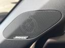 【BOSEサウンドシステム】メーカーオプションの高品位サウンドシステムを搭載。専用のチューニングが施された大小様々なスピーカーから良質なサウンドが奏でられ、臨場感あふれる音響空間を演出します。