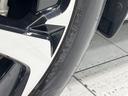 ＸＤ－ハイブリッド　エクスクルーシブモダン　サンルーフ　純正１２型ナビ　衝突軽減装置　全周囲カメラ　レーダークルーズ　電動リヤゲート　ＢＳＭ　白革調シート　ＬＥＤヘッドライト　ＥＴＣ　純正２０インチＡＷ　シートヒーター　禁煙車（68枚目）