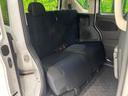 後部座席も気になるようなキズ・汚れやへたり等、大きなダメージはなく、良好な状態です。