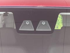 【スマートアシスト】走行中に前方の車両等を認識し、衝突しそうな時は警報とブレーキで衝突回避と被害軽減をアシスト。より安全にドライブをお楽しみいただけます。 3