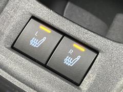 【シートヒーター】寒い日に重宝するシートヒーター！エアコンより早く温まってくれるので寒がりの人も安心ですね♪エアコンの温風は乾燥するから苦手、という方にもをおすすめです。 7