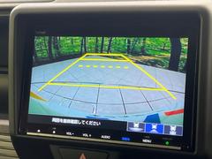 【バックカメラ】駐車時に後方がリアルタイム映像で確認できます。大型商業施設や立体駐車場での駐車時や、夜間のバック時に大活躍！運転スキルに関わらず、今や必須となった装備のひとつです！ 5