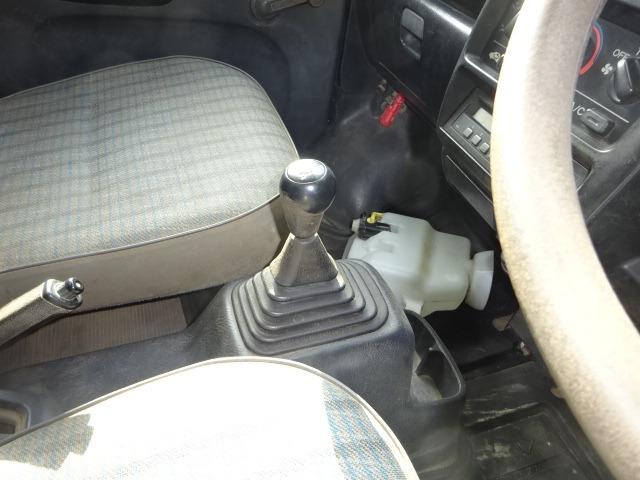 アクティトラック ＳＤＸ　４ＷＤ　５速マニアル　エアコン　パワステ　車検整備付　走行６．２万　３ケ保証付き（7枚目）