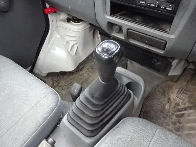 クリッパートラック ＤＸ　５ＭＴ　４ＷＤ　エアコン　３ヶ月保証付（7枚目）