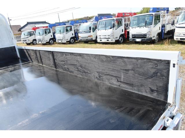 エルフトラック 　標準ロング平ボディー　積載２０００ｋｇ（31枚目）
