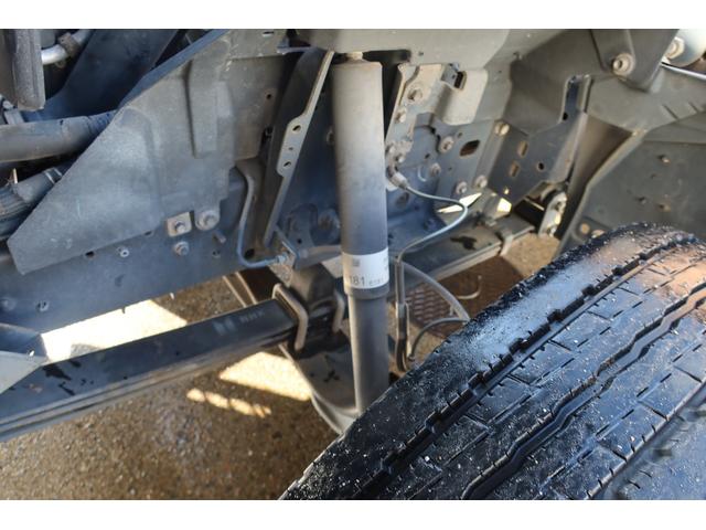 エルフトラック 　ワイドロングアルミブロック平ボディー　積載４６００ｋｇ　荷台内寸４３５０×２０６０（28枚目）