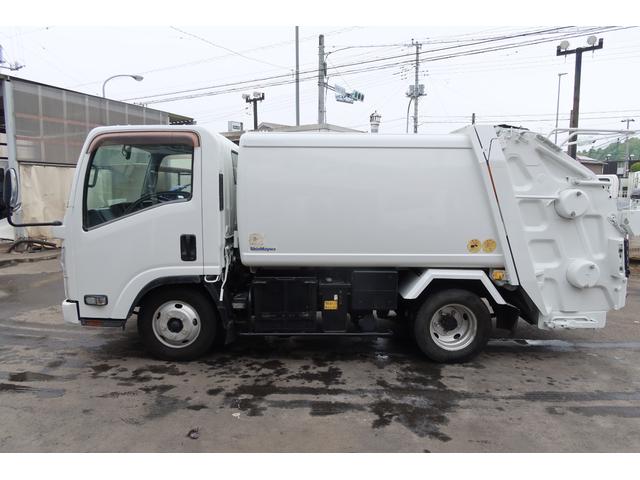 エルフトラック 　新明和　巻込みパッカー車　５．１立米　積載２０００ｋｇ　汚水タンク付　連続スイッチ付（4枚目）
