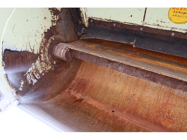 エルフトラック 　新明和　巻込みパッカー車　５．１立米　積載２０００ｋｇ　汚水タンク付　連続スイッチ付（17枚目）