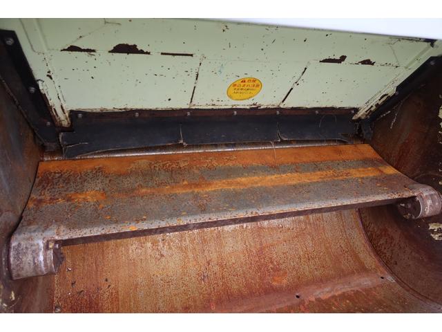 エルフトラック 　新明和　巻込みパッカー車　５．１立米　積載２０００ｋｇ　汚水タンク付　連続スイッチ付（18枚目）