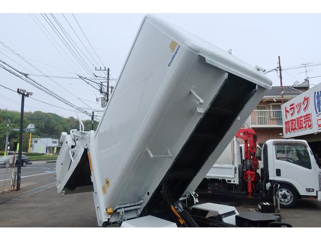 エルフトラック 　新明和　巻込みパッカー車　５．１立米　積載２０００ｋｇ　汚水タンク付　連続スイッチ付（28枚目）